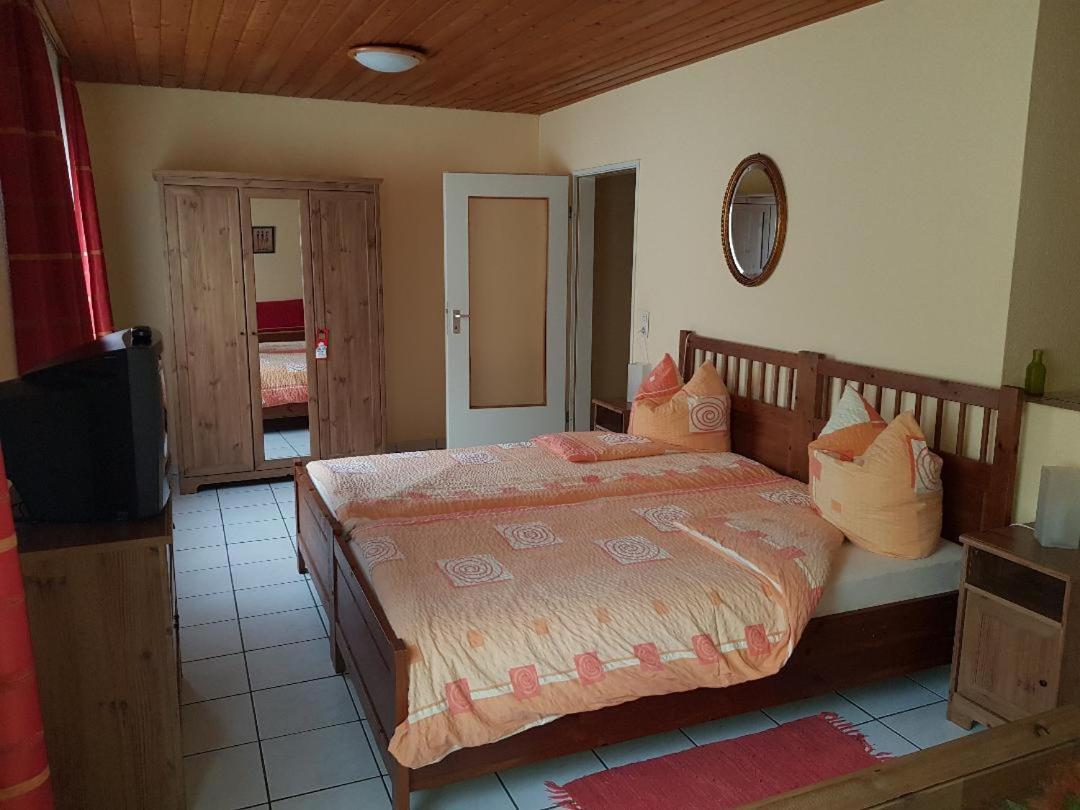 Hotel Restaurant Zur Hexe Überherrn Dış mekan fotoğraf
